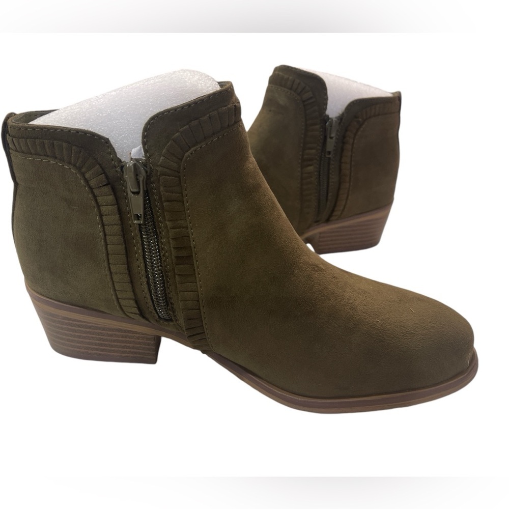 MIA MABLE BOOT SIZE 6.5